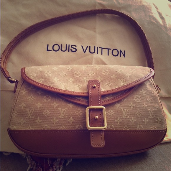 Authentic Louis Vuitton Monogram Idylle bag!
