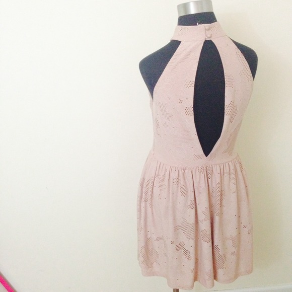 xSOLD IN BUNDLEx Beige Low Back Dress - Picture 1 of 4