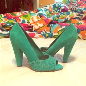 Steve Madden peep toe