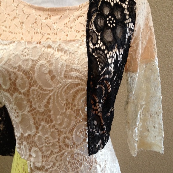 bar lll (Macy's) Dresses & Skirts - 🌀HOST PICK🌀 GORGEOUS LACE DRESS