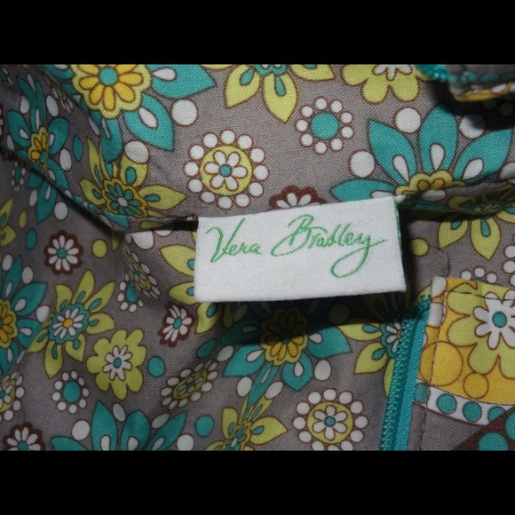 Vera Bradley Everyday Tote - Picture 4 of 4