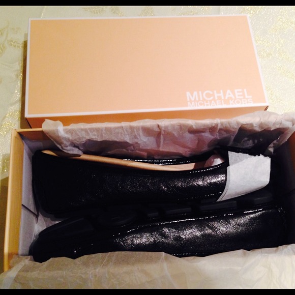 🚫SOLD🚫 NEW Michael Kors Black  Moccasin Flats!