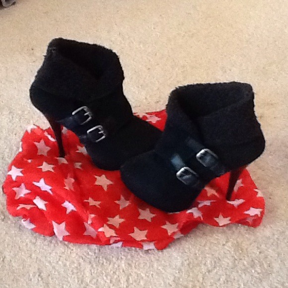 Reserved!!! Black booties