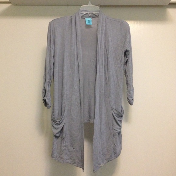 ❌SOLD ON BUNDLE❌Grey cardigan