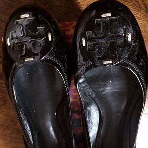 Authentic Tory Burch reva ballet flats.
