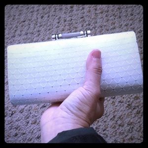 ($$$$) Ivory clutch
