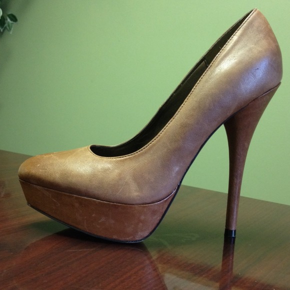 Steve Madden heels size 7.5