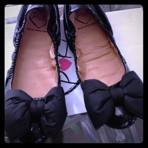 Penny ❤️'s Kenny Bow Flat