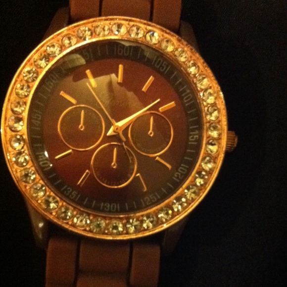 Watch - Picture 3 of 3