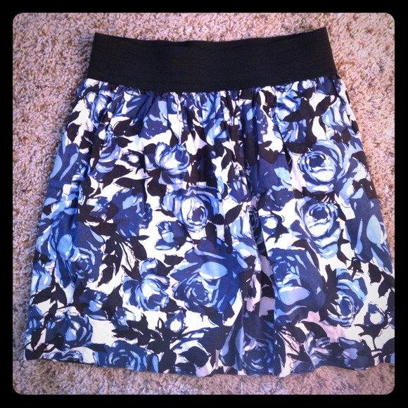 Black and blue mini party skirt 🎉🎉 - Picture 1 of 1