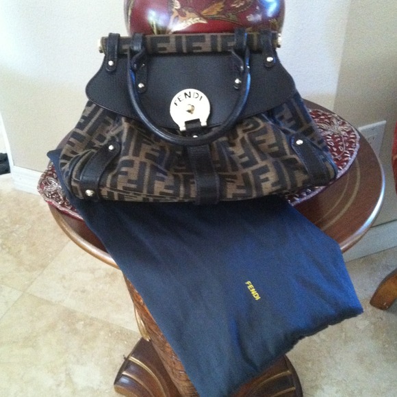 FENDI Handbags - Gorgeous FENDI 🌹SOLD locally 🌹