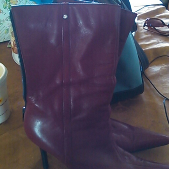 Aldo leather red boost - Picture 2 of 4