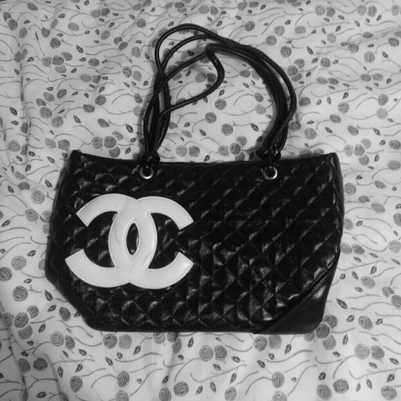 NWOT Chic Quilted Chanel Imitation Tote Bag