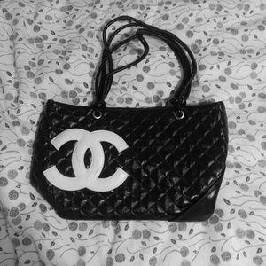 NWOT Chic Quilted Chanel Imitation Tote Bag