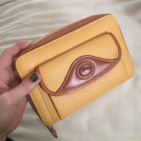 BRAND NEW Dooney &Bourke Wallet!