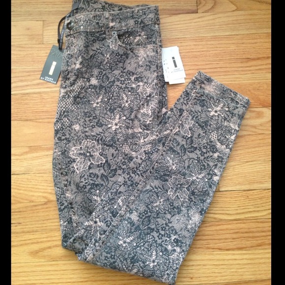 i Jeans By Buffalo. Light Pink Lace/Flowers print.