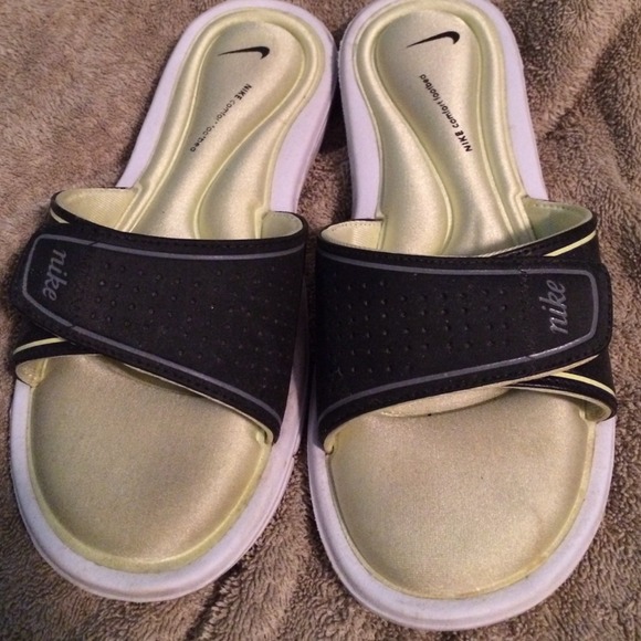 Nike slides
