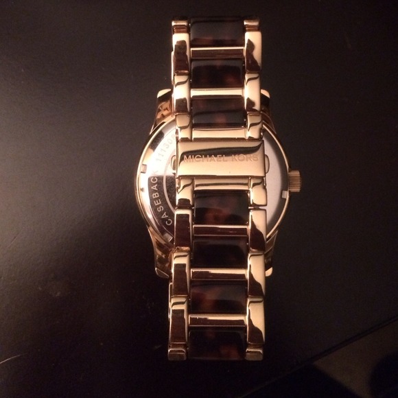 Michael Kors watch - Picture 3 of 4