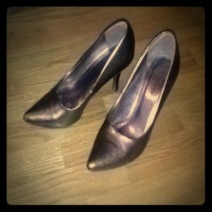 Brown/green heels