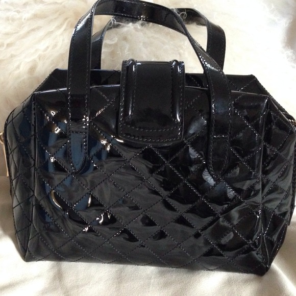 Authentic Burberry Patent Bag - Picture 3 of 4