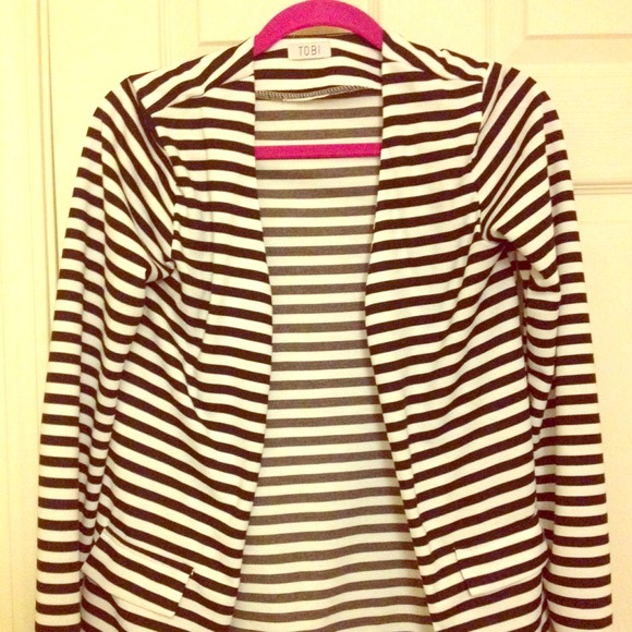 Tobi. Striped blazer. #tobi #blazer #stripes. ❤️