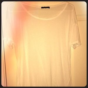 Brandy Melville white tee. #brandy #brandymelville