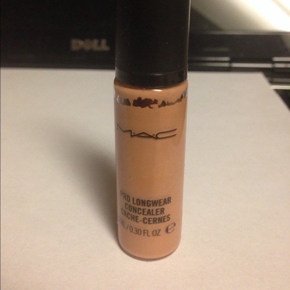 🚫SOLD🚫 MAC Pro Longwear Concealer NW30