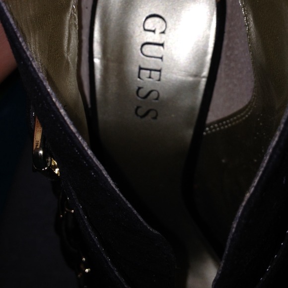 Guess ankle booties. - Picture 4 of 4