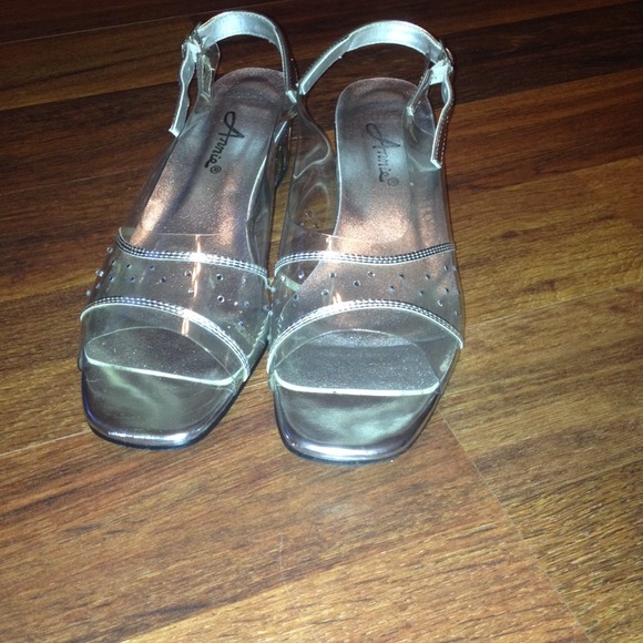 Size 9 1/2 silver heels