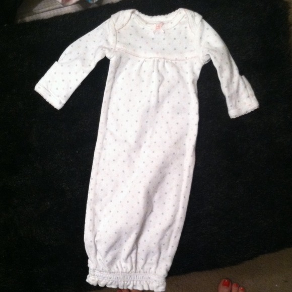 2 premie gowns - Picture 2 of 3