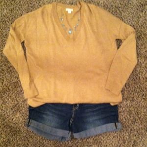 GAP sweater💢sold in bundle💢