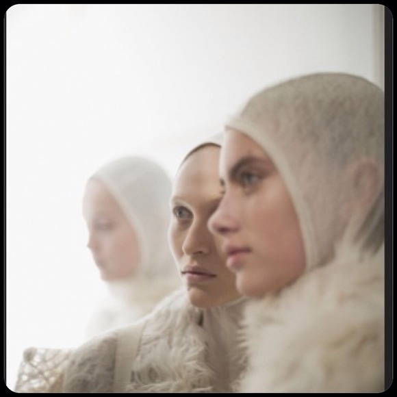 JOIN ME FOR A DIFFERENT PARTY SUPER BOWL SUNDAY.. - Picture 2 of 3