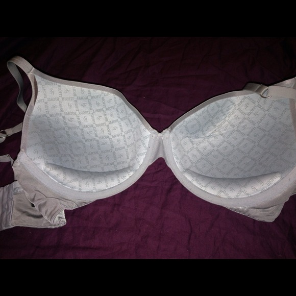 Bundled******* VS 34DD Demi Uplift Bra - Picture 3 of 4
