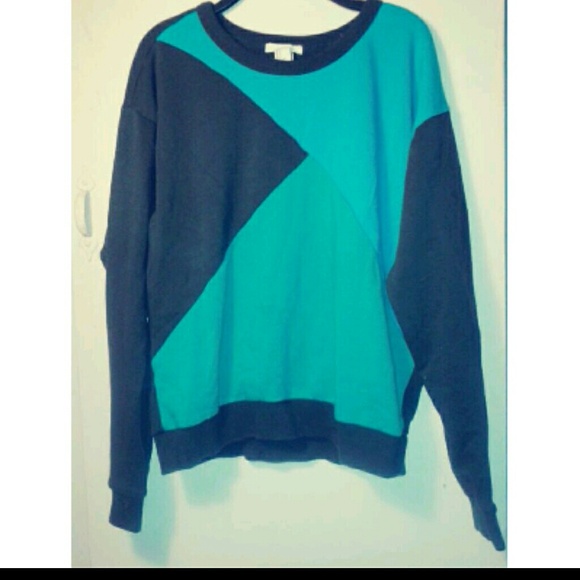 Forever 21 sweatshirt .