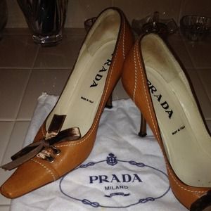 Authentic Prada pumps