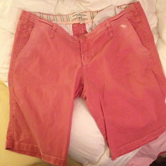 A&F Bermuda shorts