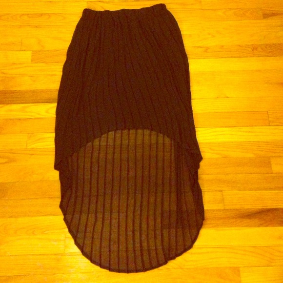 ON HOLD Pleated high low skirt
