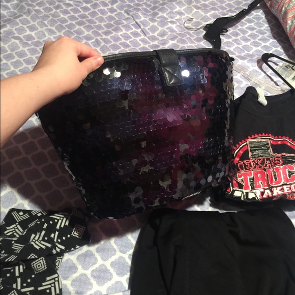 Juicy couture purse REDUCED! - Picture 3 of 3