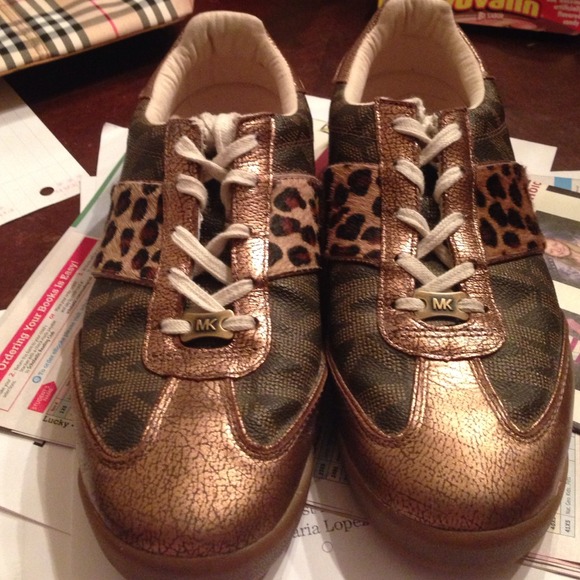 ***SOLD ON eBAY*****Michael Kors Sneakers