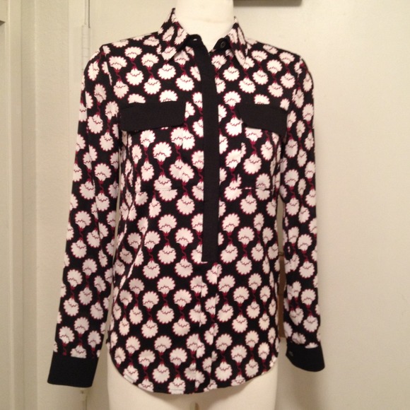 ***SOLD*** Rachel Roy Button down Blouse