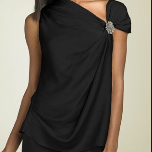 One shoulder blouse - Picture 2 of 4