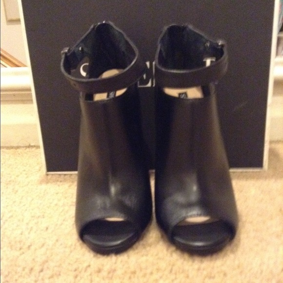 🚫SOLD🚫 - Picture 3 of 3