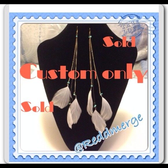 White feather earrings 💥sale💥💥 - Picture 4 of 4