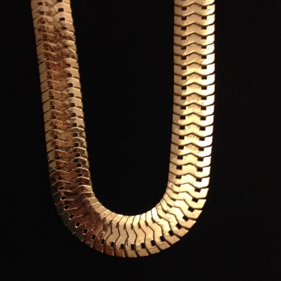 H&M snake chain necklace - Picture 2 of 3