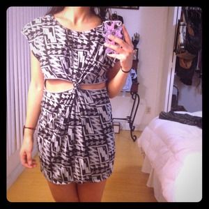 ❌SOLD---Knot Front Cut Out Dress