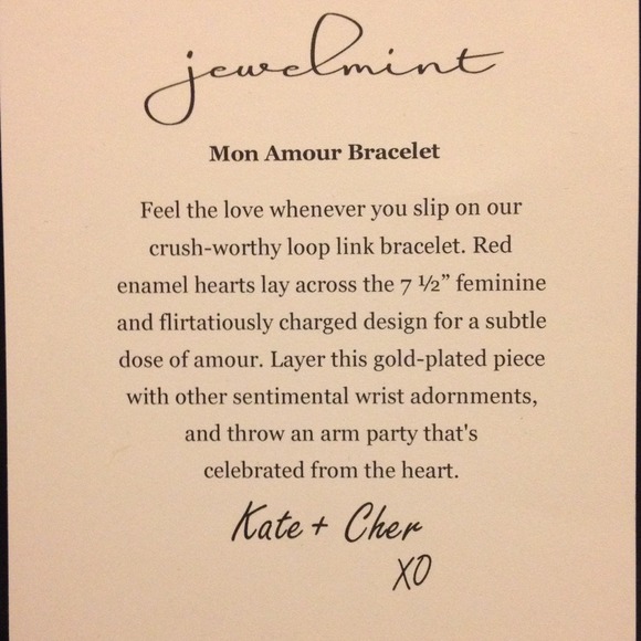 Jewelmint: Mon Amour Bracelet - Picture 3 of 4