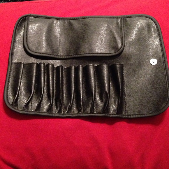 Makeup Brush Travel Holder