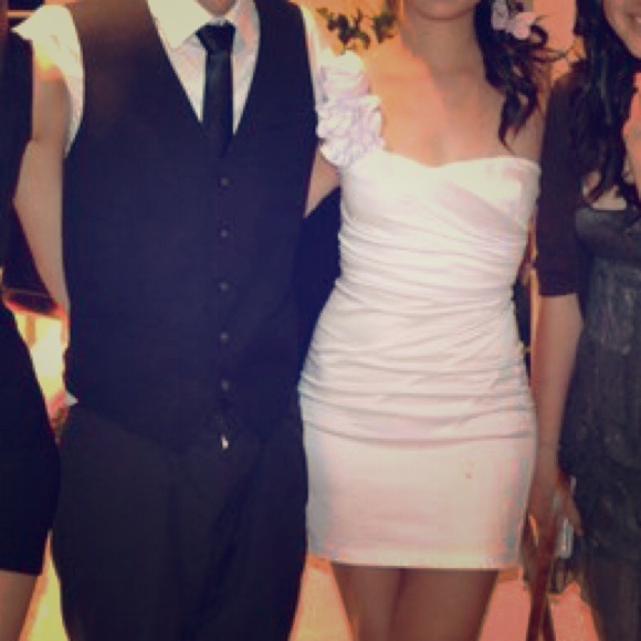 White Evening Cocktail/Homecoming/Semiformal Dress - Picture 1 of 1