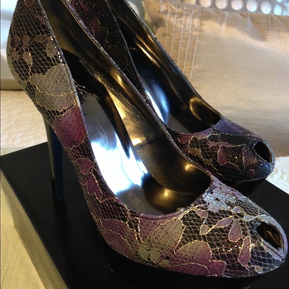 Carlos Santana Verdi Pump size 7.5