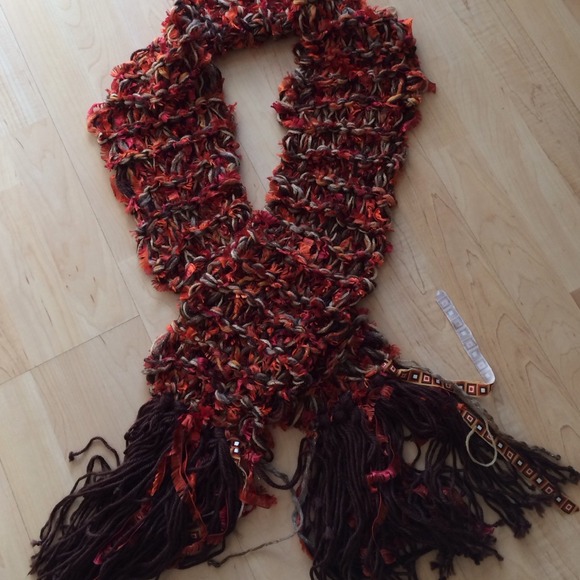 Woven scarf in earth tones